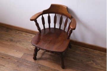 ヴィンテージ家具　国産ビンテージ　ナラ材　座面低め　男前な雰囲気漂うスモーカーズボウ(板座チェア、椅子、ダイニングチェア)(3)