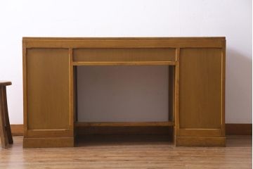 アンティーク家具　昭和中期　モールガラス入り　ナラ材　懐かしさ漂う明るい木色の両袖デスク(作業台、机、在宅ワーク、在宅用)
