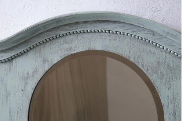 アンティーク家具　フランスアンティーク　シャビーな風合いがおしゃれな鏡付きのペイントサイドボード(ドレッシングチェスト)