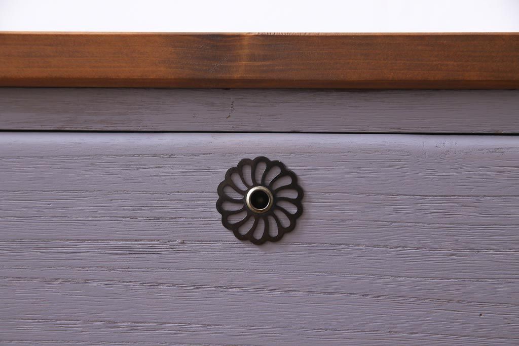 ペイント家具　箪笥をフレンチ風にアレンジしたリメイクローボード(リビングボード)