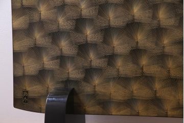 中古　輪島塗　鶴岑作　松の蒔絵が繊細で美しい衝立(パーテーション)(定価約200万円)