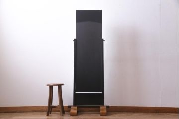 アンティーク雑貨　中古　山本幸三郎作　輪島塗　梨地蔦蒔絵　上品な高級感漂う姿見(鏡、ミラー)