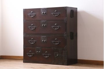 アンティーク家具　和製アンティーク　前面ケヤキ材　奥深い味わいが漂う二本松箪笥(重ね箪笥、和タンス、チェスト)