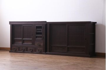 アンティーク家具　和製アンティーク　四尺　和モダンな雰囲気の丸桟引き戸の近江水屋箪笥(時代箪笥)