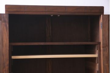 中古　伝統工芸　軽井沢彫り　衣装盆付き・棚板リメイク　竹の図柄が凛々しいチェスト(和タンス)