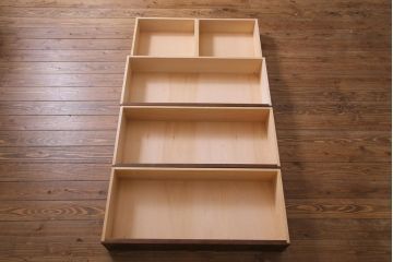 中古　伝統工芸　軽井沢彫り　衣装盆付き・棚板リメイク　竹の図柄が凛々しいチェスト(和タンス)