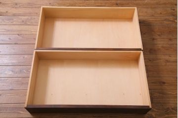 中古　伝統工芸　軽井沢彫り　竹モチーフの意匠が魅力的なワードローブ(洋服タンス、チェスト)