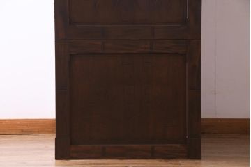 中古　伝統工芸　軽井沢彫り　竹モチーフの意匠が魅力的なワードローブ(洋服タンス、チェスト)