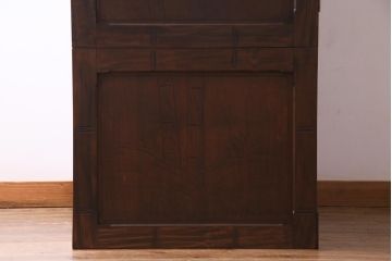 中古　伝統工芸　軽井沢彫り　竹モチーフの意匠が魅力的なワードローブ(洋服タンス、チェスト)