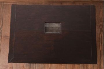 レトロ家具　イギリスアンティーク　マホガニー材　卓上　レトロな佇まいがお洒落なガラスケース(ショーケース、陳列棚)