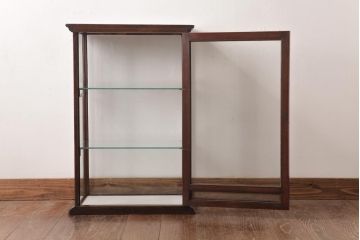 レトロ家具　イギリスアンティーク　マホガニー材　卓上　レトロな佇まいがお洒落なガラスケース(ショーケース、陳列棚)