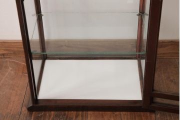 レトロ家具　イギリスアンティーク　マホガニー材　卓上　レトロな佇まいがお洒落なガラスケース(ショーケース、陳列棚)