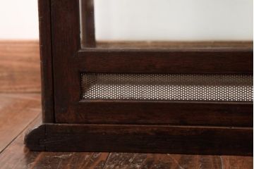 レトロ家具　イギリスアンティーク　マホガニー材　卓上　レトロな佇まいがお洒落なガラスケース(ショーケース、陳列棚)