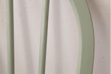 イギリスビンテージ　ペイント家具　ERCOL(アーコール)　優しげなカラーが魅力のフープバックチェア(椅子、ダイニングチェア)