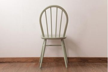 イギリスビンテージ　ペイント家具　ERCOL(アーコール)　優しげなカラーが魅力のフープバックチェア(椅子、ダイニングチェア)