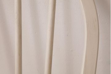 イギリスビンテージ　ペイント家具　ERCOL(アーコール)　優しげなアイボリーカラーが魅力のフープバックチェア(椅子、ダイニングチェア)