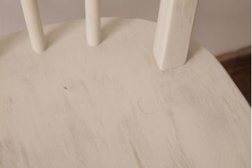 イギリスビンテージ　ペイント家具　ERCOL(アーコール)　優しげなアイボリーカラーが魅力のフープバックチェア(椅子、ダイニングチェア)