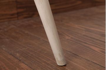 イギリスビンテージ　ペイント家具　ERCOL(アーコール)　優しげなアイボリーカラーが魅力のフープバックチェア(椅子、ダイニングチェア)