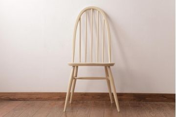 ヴィンテージ家具　イギリスビンテージ　ERCOL(アーコール)　温かみのあるペイントを施したクェーカーチェア(ダイニングチェア)
