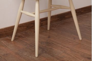 ヴィンテージ家具　イギリスビンテージ　ERCOL(アーコール)　温かみのあるペイントを施したクェーカーチェア(ダイニングチェア)