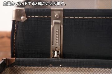 イギリスアンティーク　CHENEY(チェイニー)　渋さが漂う古いトランク(鞄、カバン、ディスプレイ)