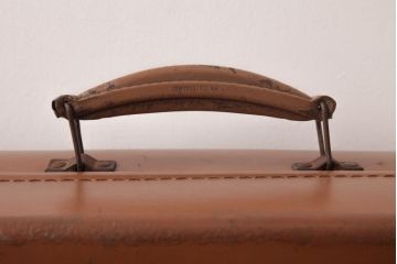 イギリスアンティーク　CHENEY(チェイニー)　レトロな魅力が漂うトランク(鞄、カバン、ディスプレイ)