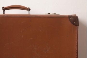 イギリスアンティーク　CHENEY(チェイニー)　レトロな魅力が漂うトランク(鞄、カバン、ディスプレイ)