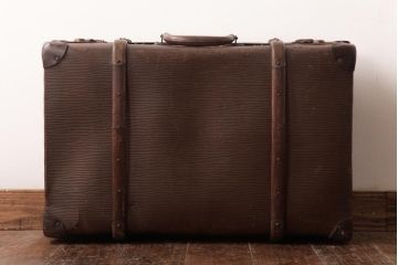 アンティーク雑貨　イギリスアンティーク　型押しレザー　味わい深い風合いがお洒落なトランク(収納、ディスプレイ)