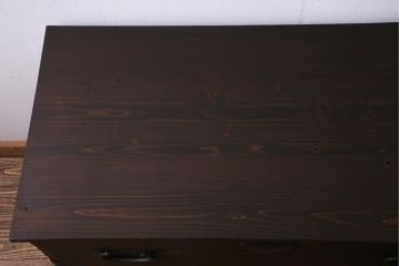 アンティーク家具　和製アンティーク　前面桐材　リメイク　渋くて格好良い鉄脚付き箪笥リビングボード(テレビ台、アンティークチェスト、引き出し、桐箪笥、桐たんす)(1)