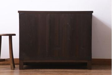 アンティーク家具　大正昭和初期　前面桐材　脚付リメイク　丸金具が印象的な3段箪笥リビングボード(テレビ台、アンティークチェスト、引き出し、桐箪笥、桐たんす)