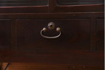 アンティーク家具　昭和初期　鉄脚付リメイク　前面ケヤキ材　漆塗りの光沢が目を引くリビングボード(テレビ台、戸棚、アンティークチェスト)