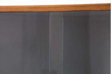 レトロ家具　昭和中期　ナラ材突板　素朴な温かみ漂うレトロなコーナーキャビネット(サイドキャビネット、収納棚、戸棚)(R-035682)