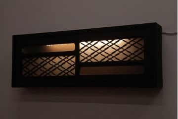 ラフジュ工房オリジナル　組子欄間リメイク　片面ガラス　互い違いのデザインがおしゃれな壁付け照明(ウォールランプ)