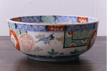 古民具・骨董　江戸期　古伊万里　色絵　緻密な描き込みの7寸深皿(鉢、和食器)