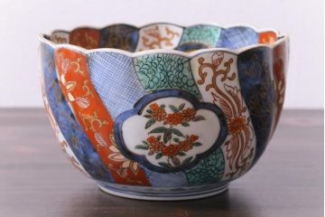 上手物!　骨董　江戸期　古伊万里　金襴手　金彩花唐草文　鮮やかな図柄のねじり文深鉢(深皿、和食器)