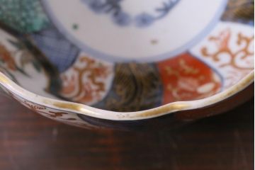 上手物!　骨董　江戸期　古伊万里　金襴手　金彩花唐草文　鮮やかな図柄のねじり文深鉢(深皿、和食器)