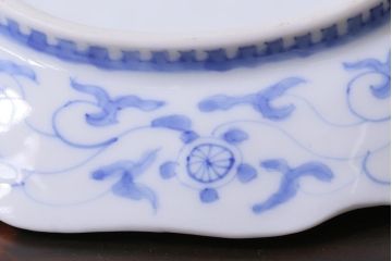 古民具・骨董　幕末明治期　櫛高台　葉文変形皿(中皿、和食器、鍋島焼)2枚セット