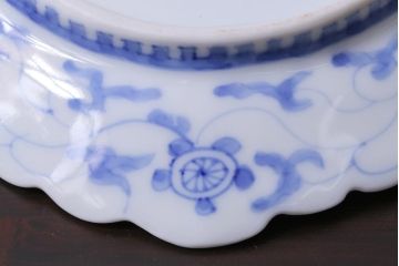 古民具・骨董　幕末明治期　櫛高台　葉文変形皿(中皿、和食器、鍋島焼)2枚セット