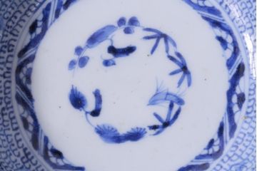 古民具・骨董　幕末期　伊万里　微塵唐草文　なます皿(鉢、和食器)3枚セット