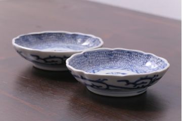 江戸後期　伊万里　成化年製　微塵(みじん)唐草・蛸唐草文　染付小皿2枚セット(和食器)