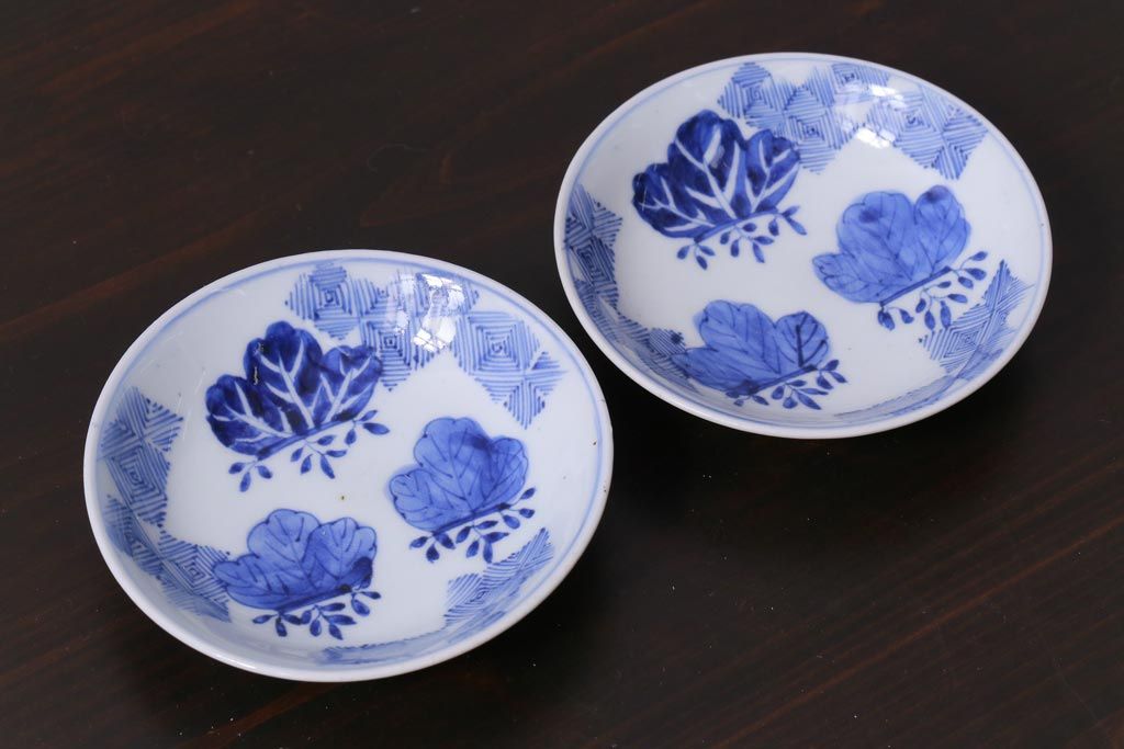 和製アンティーク　幕末　伊万里　五三桐の紋様が描かれた染付小皿2枚セット(和食器)