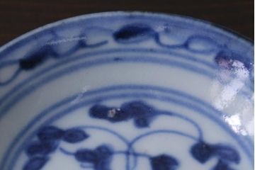 江戸期　中国　花唐草文様　古染付の3寸小皿2枚セット(和食器)