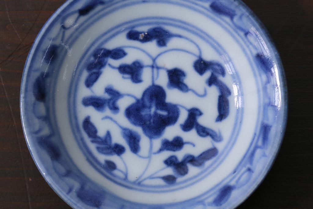 江戸期　中国　花唐草文様　古染付の3寸小皿2枚セット(和食器)