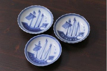 骨董　江戸期　古伊万里　船の図　染付　3.3寸小皿3枚セット(和食器)