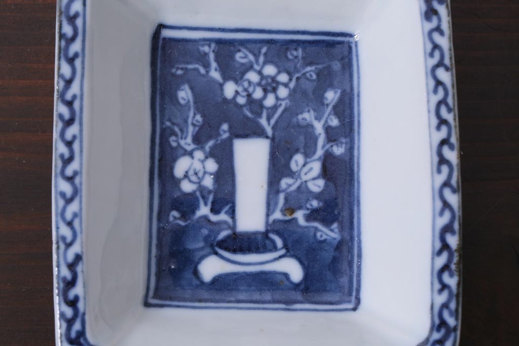 江戸期　梅の図　和の空間を彩るアンティークの染付小皿3枚セット(角皿、和食器)(2)