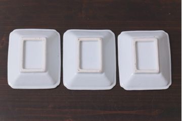 江戸期　梅の図　和の空間を彩るアンティークの染付小皿3枚セット(角皿、和食器)(2)