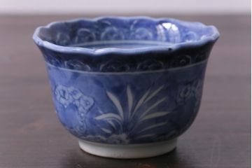 江戸期　古伊万里　藍の濃淡が美しい草花文の小鉢2つセット(そば猪口、和食器)(2)
