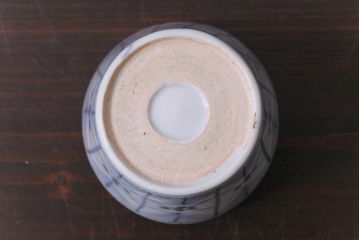 江戸後期　四弁花文　幾何学模様がおしゃれなそば猪口(蕎麦猪口、和食器)(1)