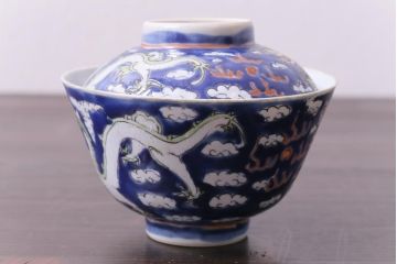 古民具・骨董　龍の図　色絵　独特な絵柄の蓋付き茶碗2客セット(和食器)(3)