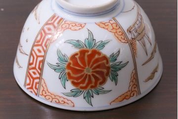 和製アンティーク　古伊万里　江戸期　華やかな色絵染付の蓋つき茶碗2客セット(和食器)